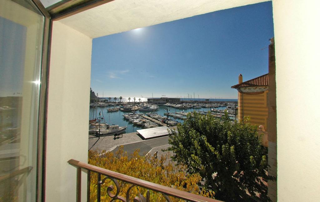 Cassis Loc - Chambre Meublee Εξωτερικό φωτογραφία