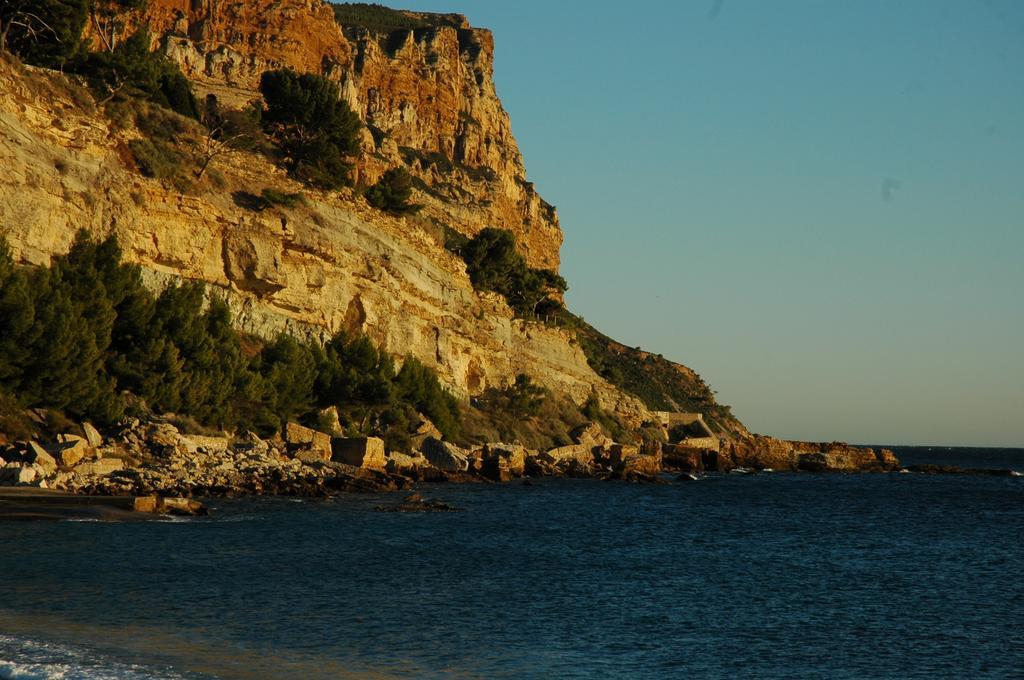 Cassis Loc - Chambre Meublee Εξωτερικό φωτογραφία